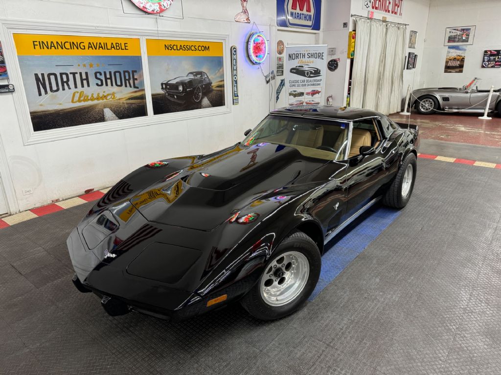 1977 Corvette Image