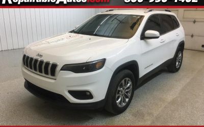 Photo of a 2019 Jeep Cherokee Latitude Plus 4WD Repairable Hail Damage for sale