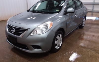 2014 Nissan Versa SV