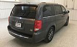 2017 Grand Caravan Thumbnail 3