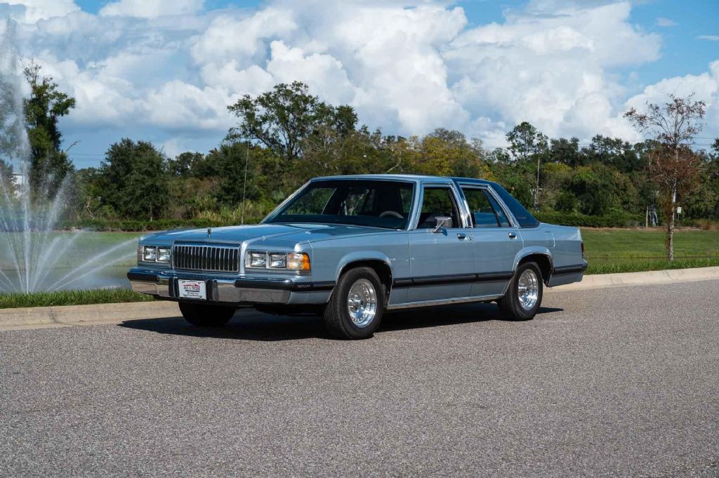 1989 Grand Marquis Image