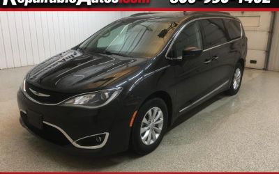 2017 Chrysler Pacifica Touring L Repairable Hail Damage