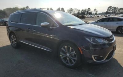 Photo of a 2018 Chrysler Pacifica Limited for sale