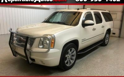 Photo of a 2014 GMC Yukon Denali XL Denali AWD Repairable Side Damage for sale