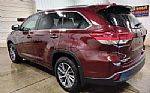 2018 Highlander Thumbnail 6