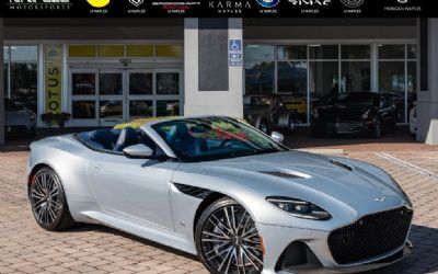 2020 Aston Martin DBS 