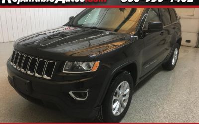 Photo of a 2016 Jeep Grand Cherokee Laredo 4WD Repairable Hail Damage for sale