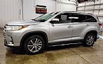 2019 Highlander Thumbnail 5