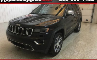 Photo of a 2019 Jeep Grand Cherokee Limited 4WD Repairable Hail Damage for sale