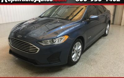 Photo of a 2019 Ford Fusion Hybrid SE Hybrid Repairable Hail Damage for sale
