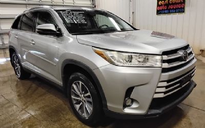 Photo of a 2019 Toyota Highlander XLE for sale