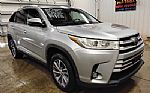 2019 Highlander Thumbnail 1