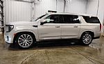 2023 Yukon XL Thumbnail 5
