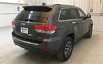 2017 Grand Cherokee Thumbnail 4