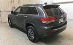 2017 Grand Cherokee Thumbnail 3