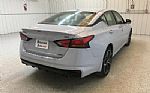 2023 Altima Thumbnail 4