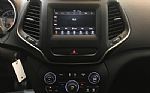 2019 Cherokee Thumbnail 15