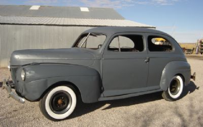 1941 Ford Deluxe 2 Door Sedan