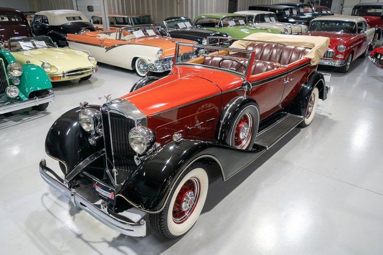 1934 Eight Convertible Sedan Image