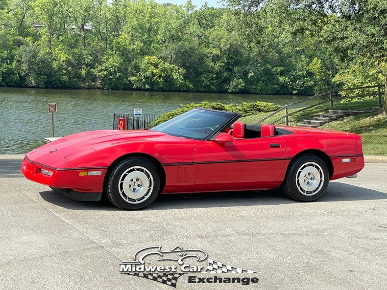 1986 Corvette Convertible Image