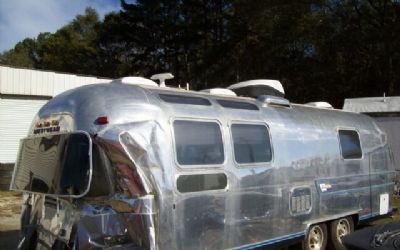 Photo of a 1977 Airstream H-64 International Land Yacht H-64 GG for sale