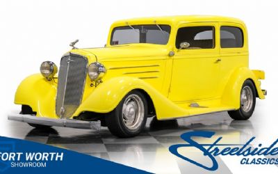 1934 Chevrolet Sedan With Trailer 