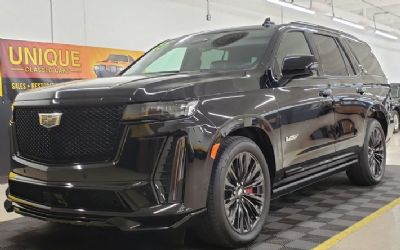 2023 Cadillac Escalade V-Series 