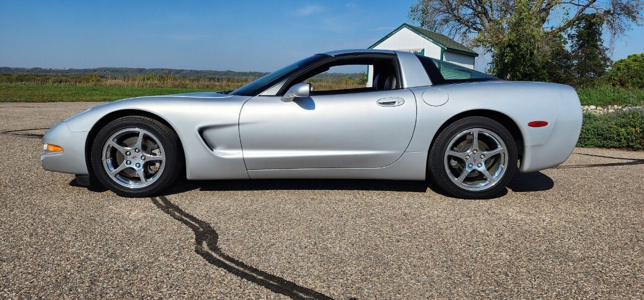 2001 Corvette Image
