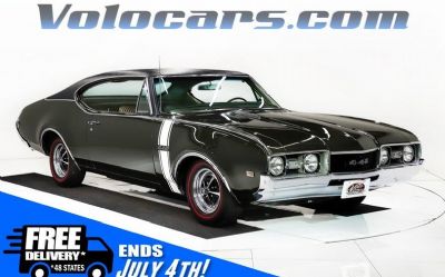 1968 Oldsmobile 442 Holiday Coupe 
