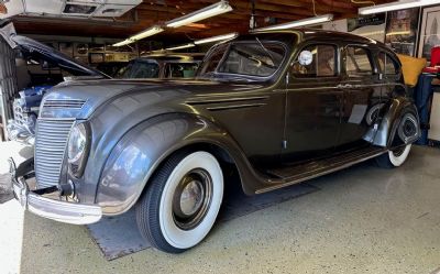 1937 Chrysler Airflow 