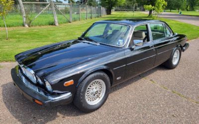 1983 Jaguar Xj-Series XJ6 Vanden Plas 4DR Sedan