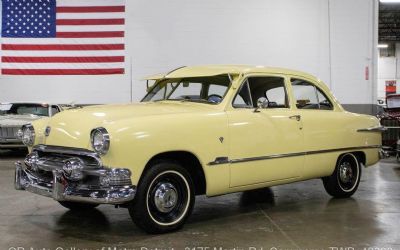 1951 Ford Deluxe 