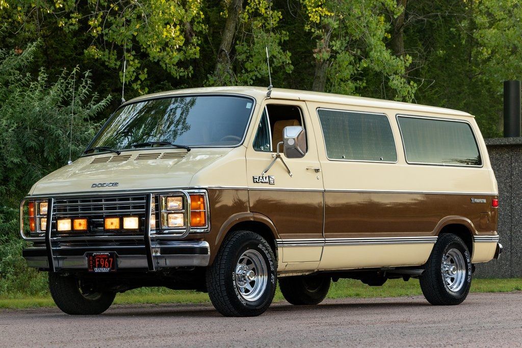 1985 Ram Van 250 Image