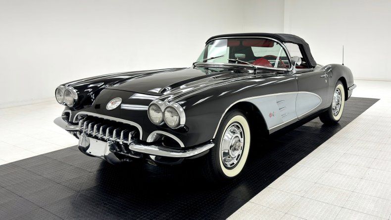 1960 Corvette Convertible Image