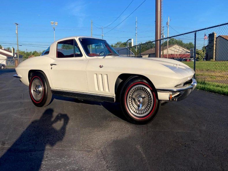 1966 Corvette Image