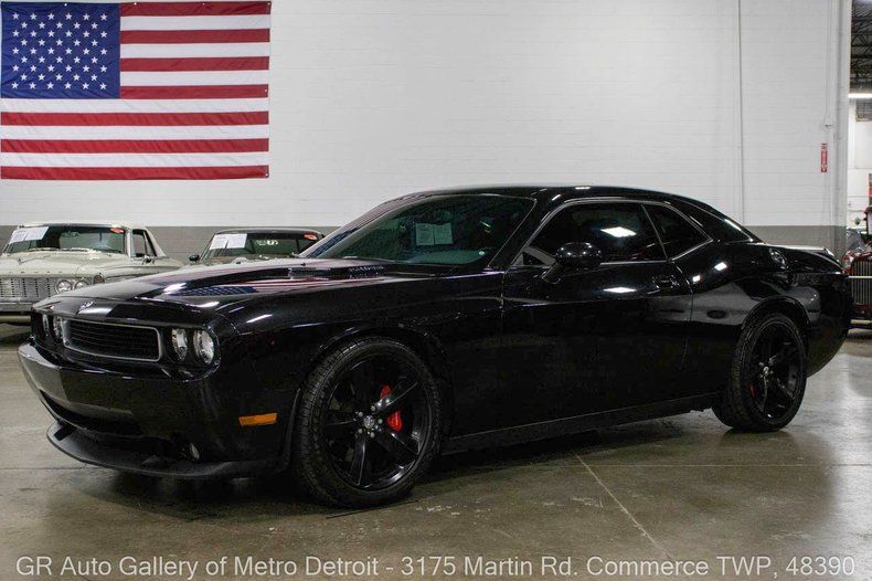 2008 Challenger SRT8 Image