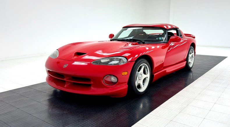 1998 Viper RT-10 Image