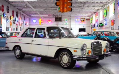 1971 Mercedes-Benz 280S Sedan 