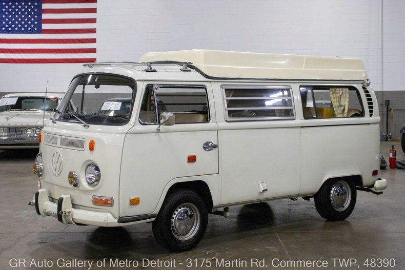 1971 Type 2 Westfalia Image