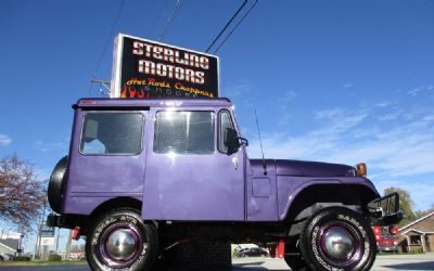 1976 American General DJ-5D Postal Dispatcher Jeep