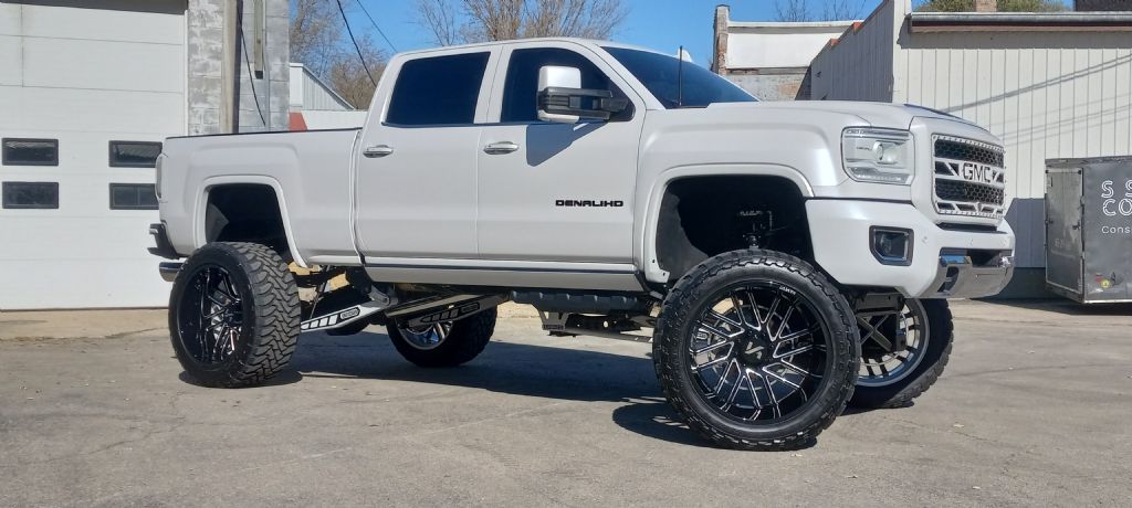 2019 Denali 2500HD Image