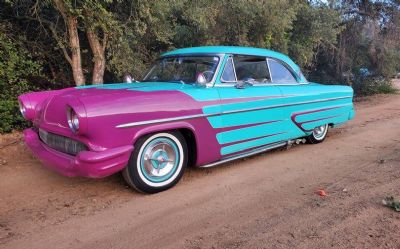 1955 Lincoln Capri 