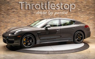 2016 Porsche Panamera Turbo S 