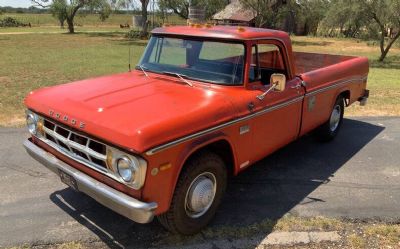 1969 Dodge D200 Pickup 