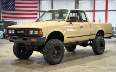 1986 Nissan Hardbody DLX King Cab 