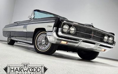 1962 Oldsmobile Starfire 