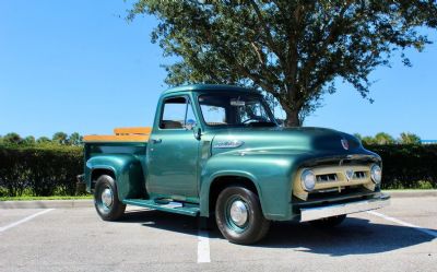 1953 Ford F-100 