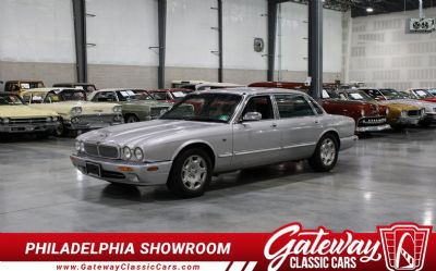 2002 Jaguar Xj-Series Vanden Plas 
