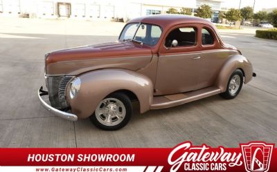 1940 Ford Deluxe 