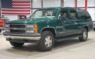 1998 Chevrolet Suburban LS 